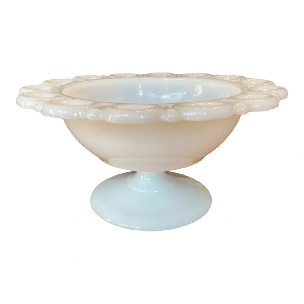 VTG Anchor Hocking Old Colony Milk Glass Lace Edge Pedestal Bowl Compote